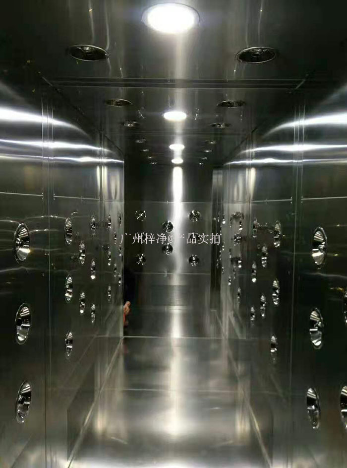 左右顶三吹风淋室构造细节